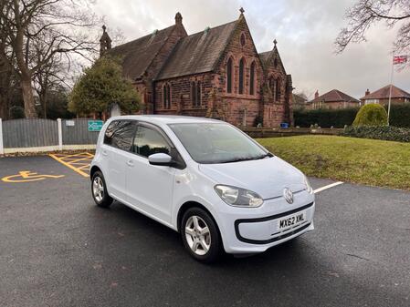 VOLKSWAGEN UP 1.0 High up! 