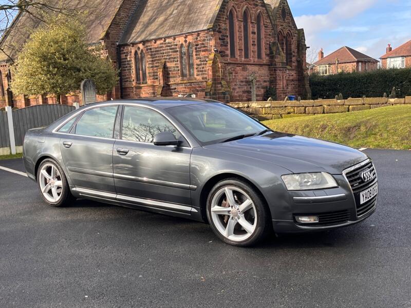 AUDI A8