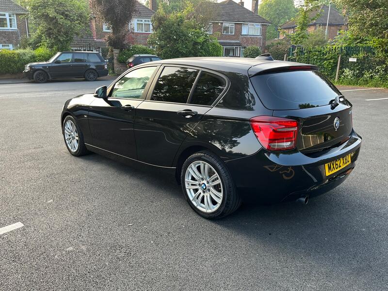 BMW 1 SERIES