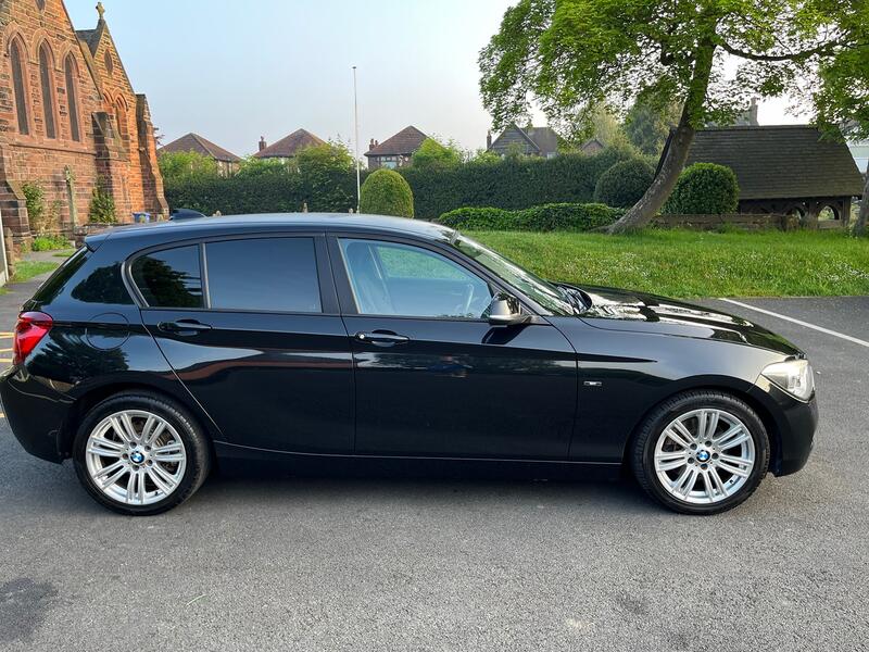 BMW 1 SERIES