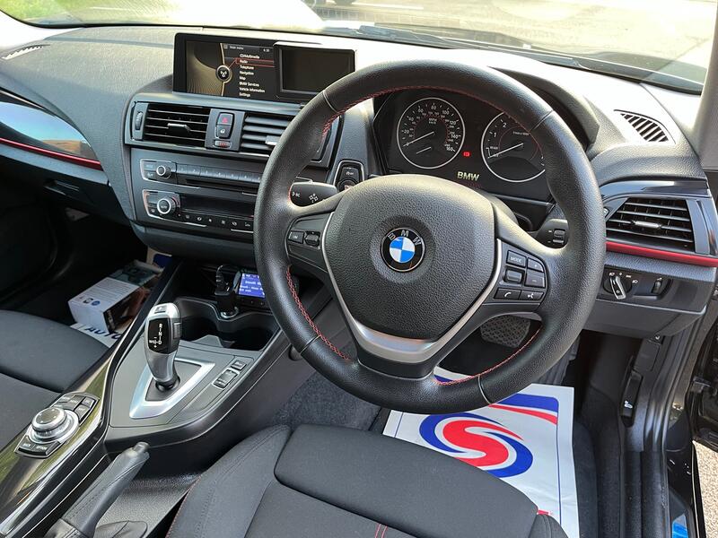 BMW 1 SERIES