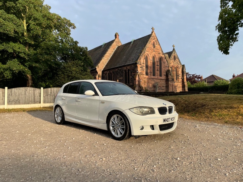 BMW 1 SERIES