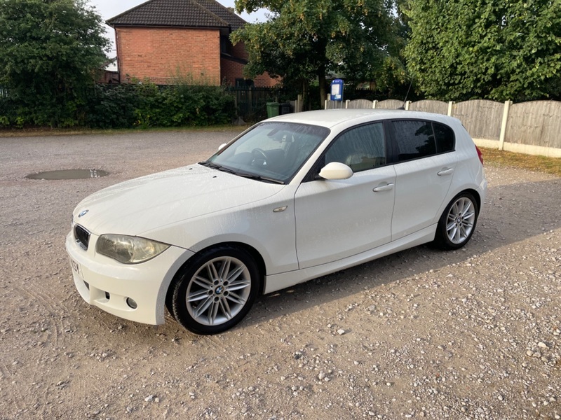 BMW 1 SERIES