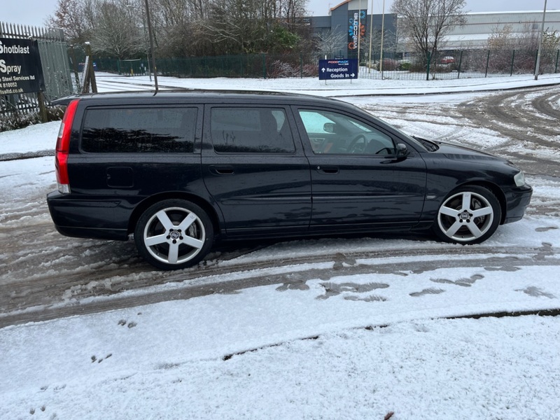 VOLVO V70