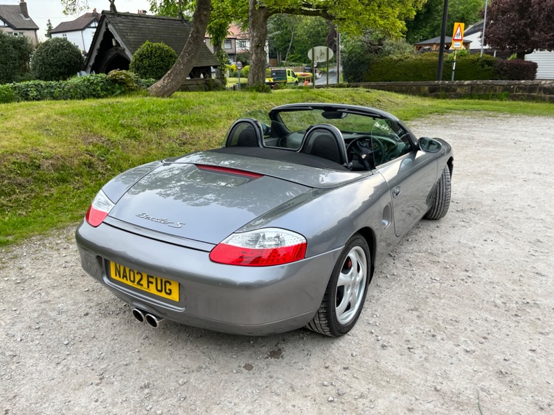 PORSCHE BOXSTER