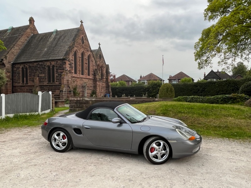 PORSCHE BOXSTER