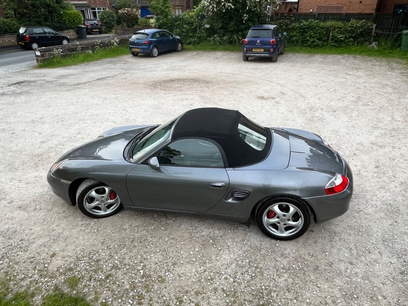 PORSCHE BOXSTER