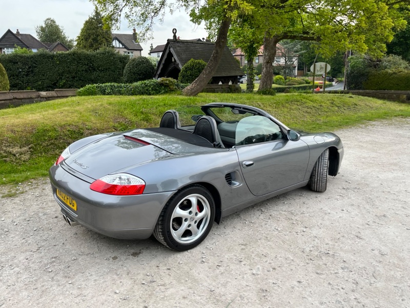 PORSCHE BOXSTER