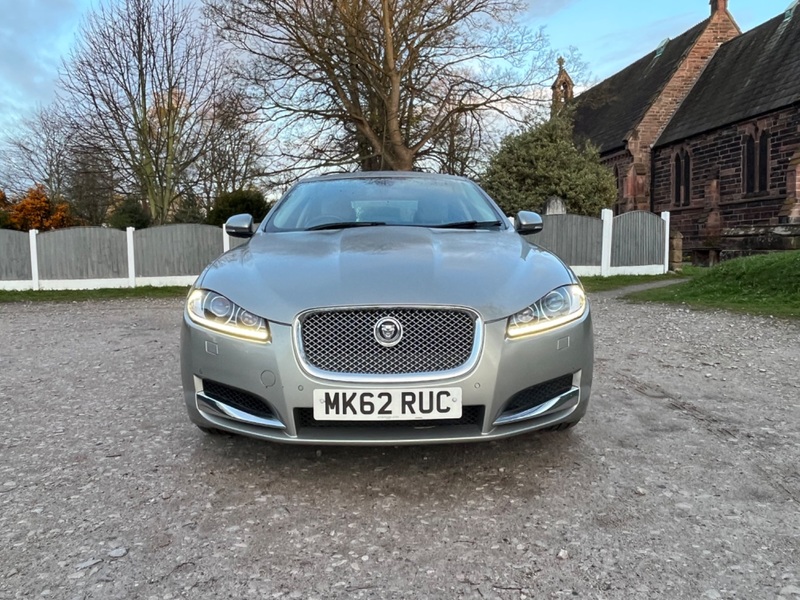 JAGUAR XF