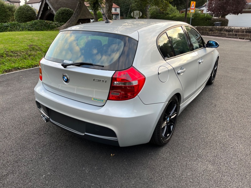 BMW 1 SERIES